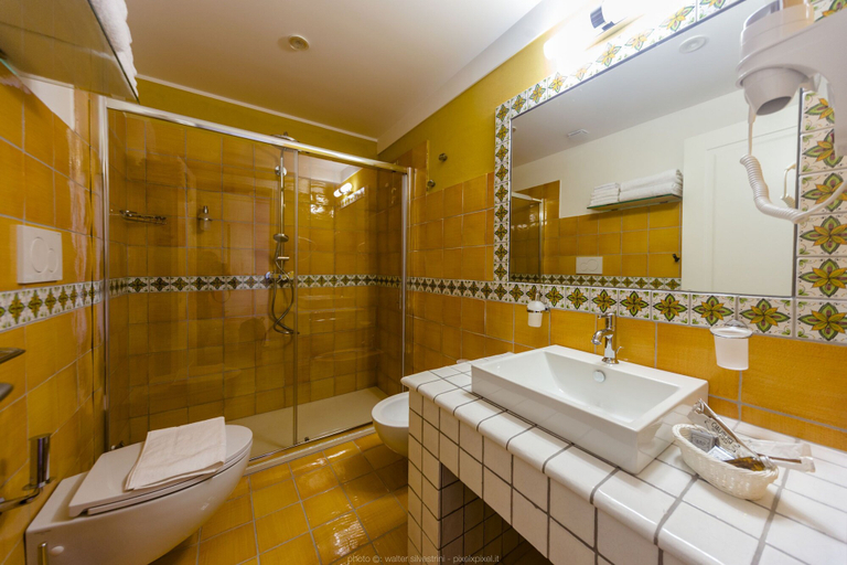 Bedroom 5, Hotel Casale Milocca, Syracuse