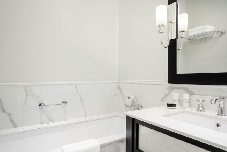 Bathroom 12
