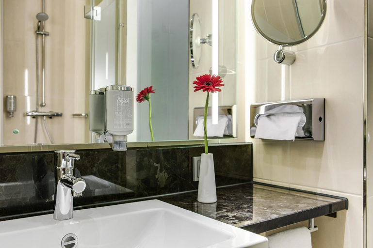 Bathroom 11