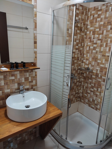 Bathroom 5, Hotel Kyani Akti, Peloponnese