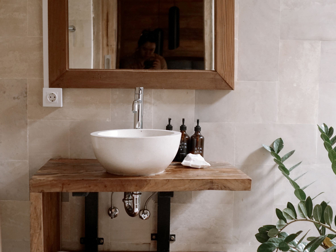 Bathroom 14