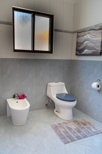 Bathroom 5, Villas Roma del Mar, Puntarenas