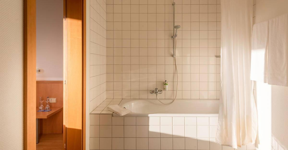 Bathroom 9