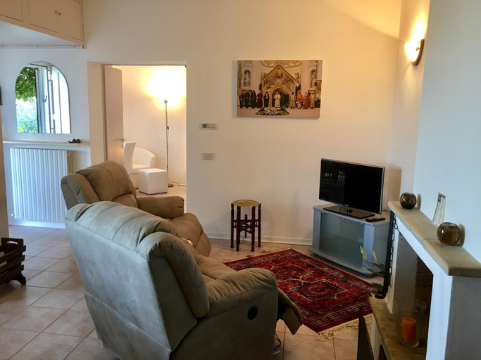 Others 5, Assisi Villa R&R 1 B/room with optional 2nd B/room, Perugia