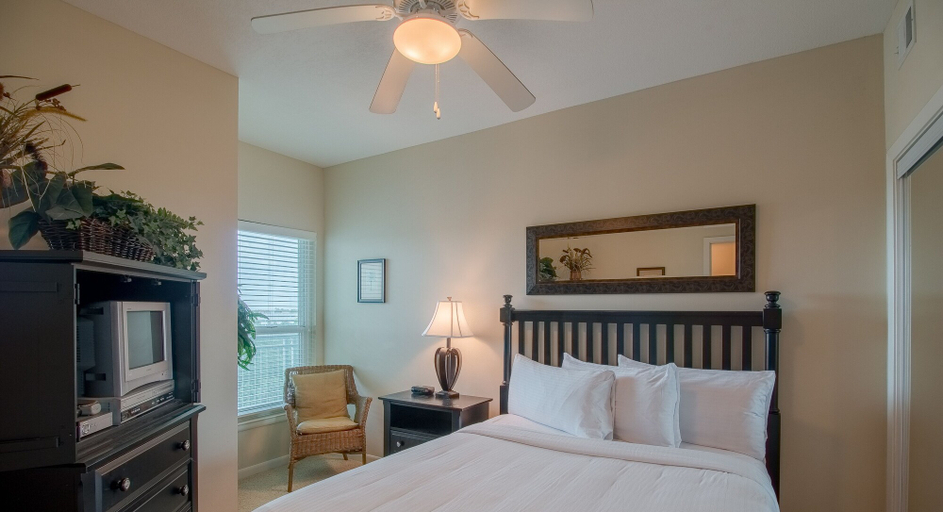 Bedroom, Legacy I 804, Harrison