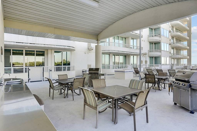 Food & Drinks, Ocean Club 1508, Harrison