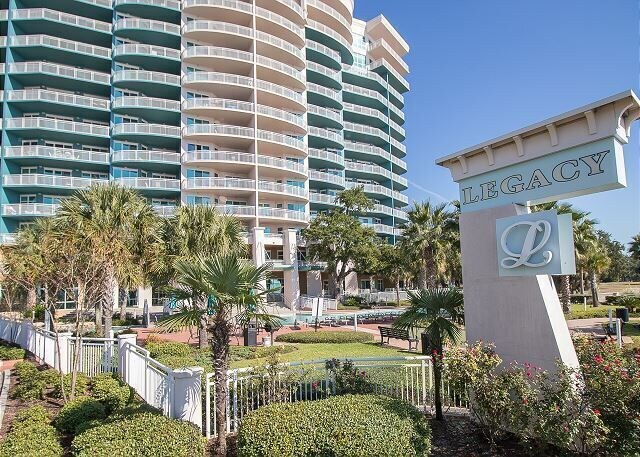 Exterior & Views 2, Legacy I 804, Harrison