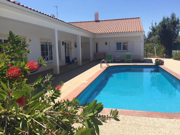 Villa With 3 Bedrooms in Praia do Ribatejo, With Private Pool and Wifi, Vila Nova da Barquinha