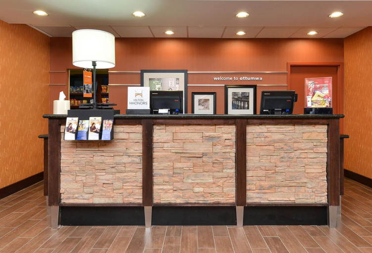 Public Area 2, Hampton Inn Ottumwa, Wapello