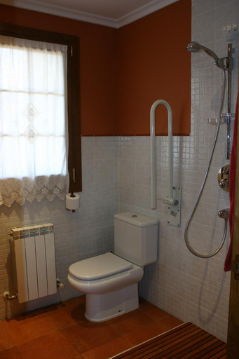 Bathroom 2, Nature in harmony, Burgos