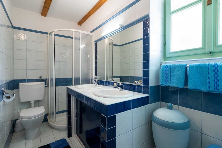 Bathroom 5, Casa Corona, Sveta Nedelja