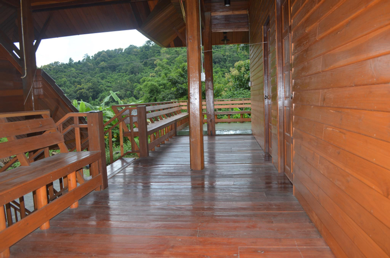 maewin Terrace, Mae Wang