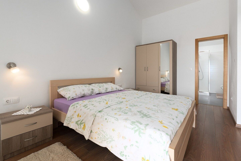 Bedroom 3, Villa Nira, Višnjan