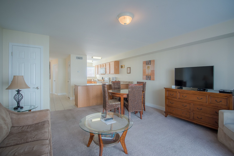 Others 4, Oak Shores 138, Harrison