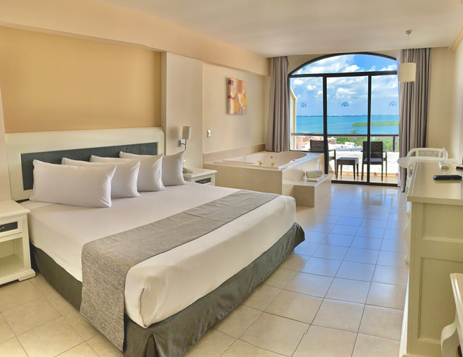 Bathroom, Golden Parnassus Resort- Adults Only All Inclusive, Benito Juárez