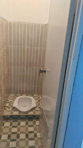 Bathroom, Pinky Guest House Kota Batu, Malang