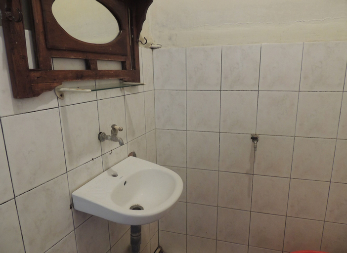 Bathroom 3