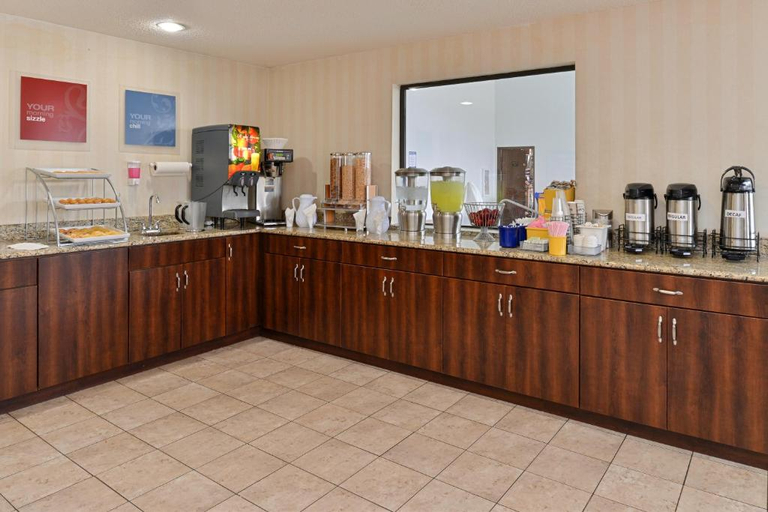 Public Area 2, SYLO Hotel Denver Airport, a Ramada by Wyndham, Adams