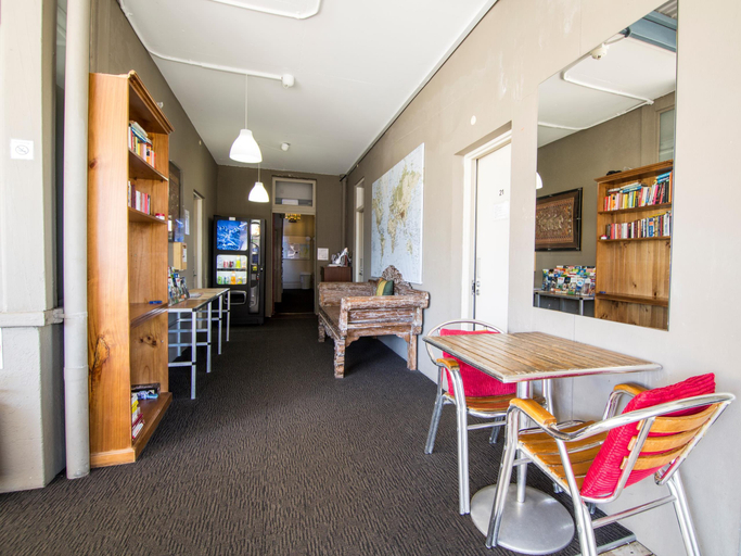 Public Area 2, Cambridge Lodge - Hostel, Sydney