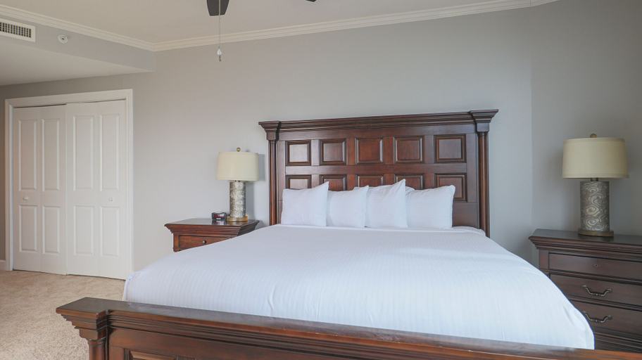 Bedroom 3, Sea Breeze 907, Harrison