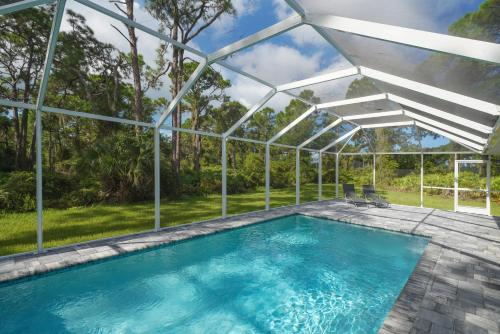 Palm Dream Villa K5, 3BR, 2BA, private pool, sleeps 7, Charlotte