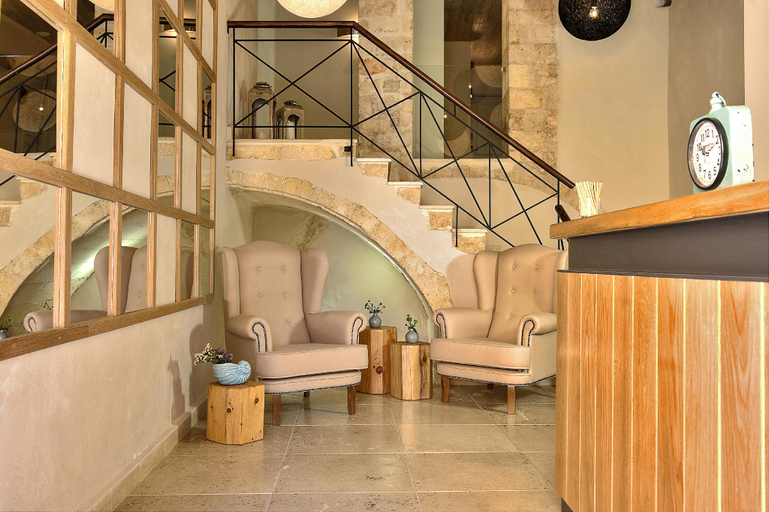 Public Area, Elia Zampeliou, Crete
