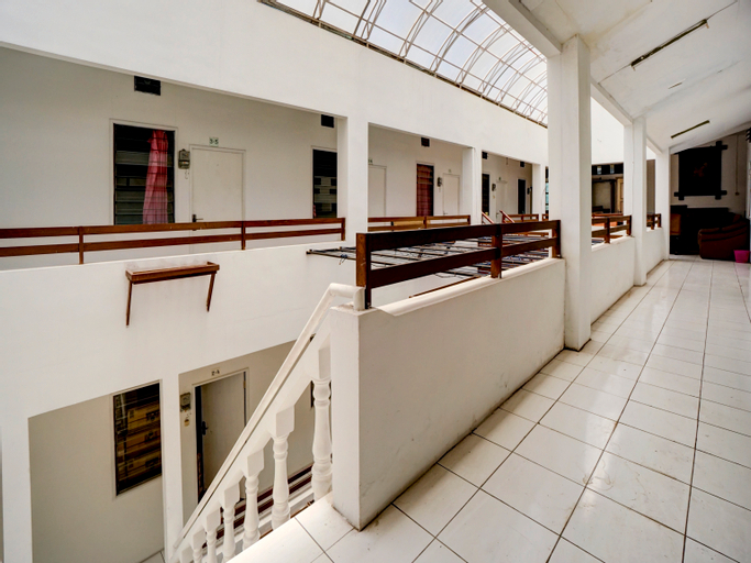 SPOT ON 90620 Andana Inn Syariah, Malang