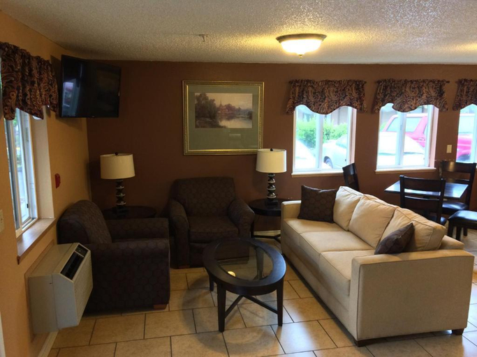 Public Area 2, King Oscar Motel, Lewis