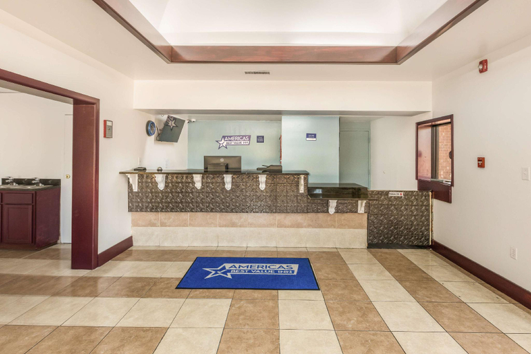 Public Area 2, Americas Best Value Inn Stockbridge, Henry