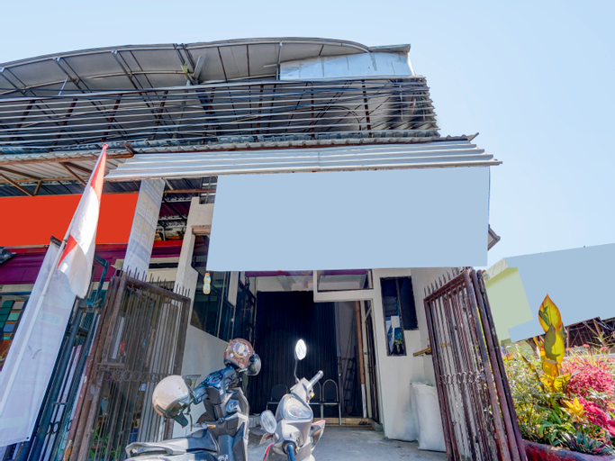 OYO 4006 Gajah Mada Trim Syariah, Surabaya