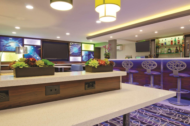 Public Area 2, Spark by Hilton San Jose Airport, Santa Clara