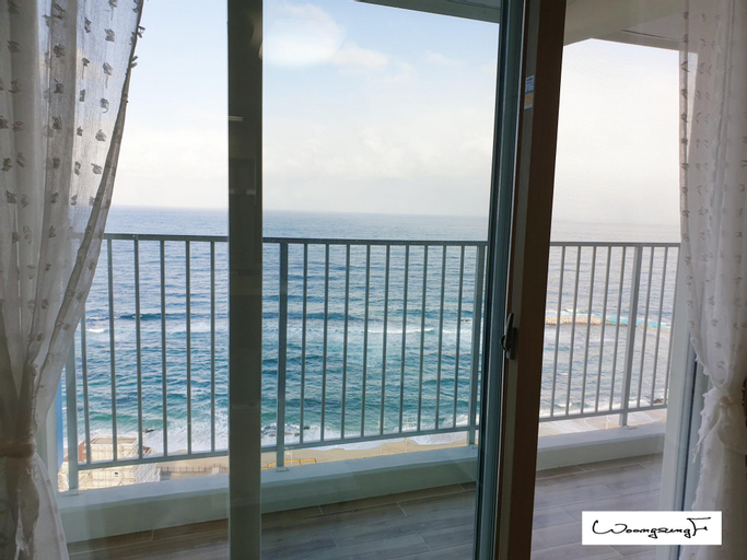 Quiet and Comfortable Ocean View 18F, Gangneung