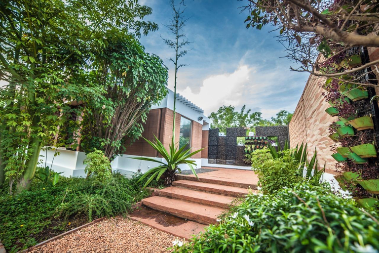 Bougan Villa, Viluppuram