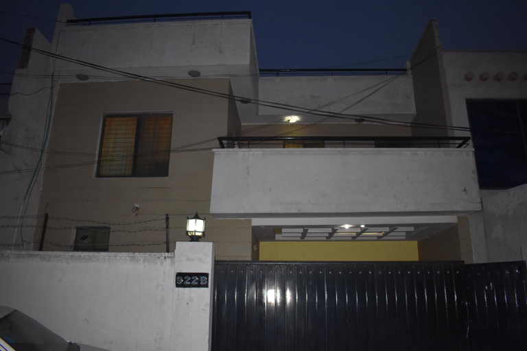 Others 2, New Look Guest House, Lahore