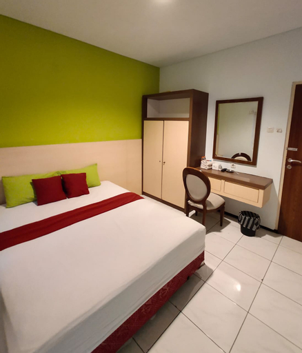 NEW MIRA HOTEL by Rainbows House, Semarang