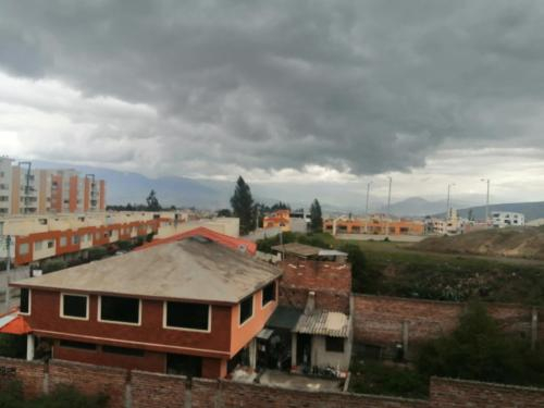 Habitacion independiente zona tranquila, Riobamba