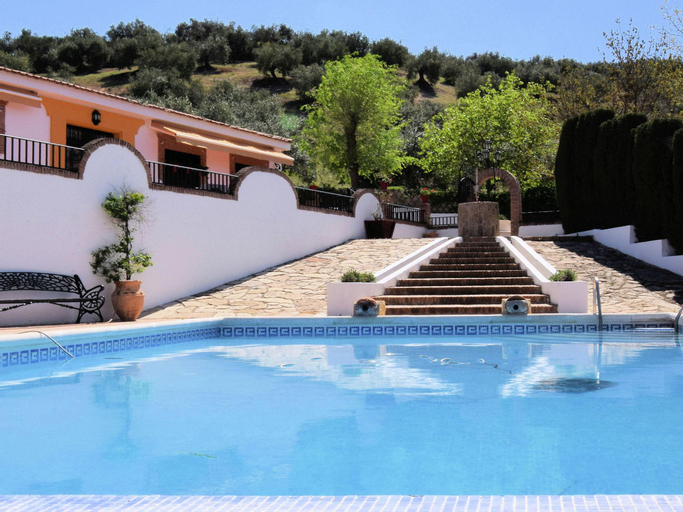 Rustic house with swimming pool, beautifully situated in Priego de Còrdoba, Córdoba