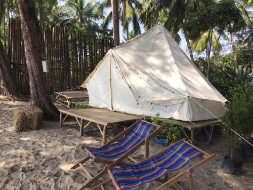 Lazy Beach Camping, Thap Sakae