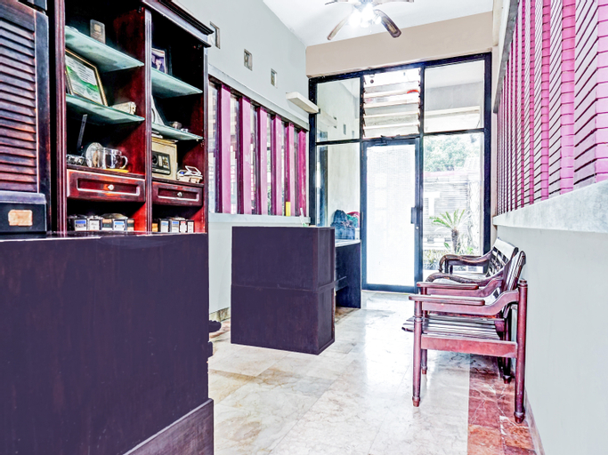 Capital O 90696 Tobana House Bintaro, South Jakarta
