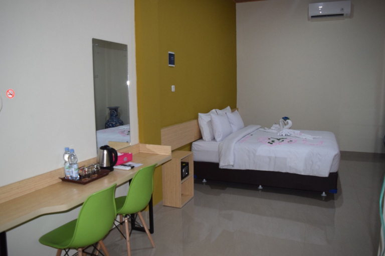 Hotel Sriwijaya 99 Palembang - Tap to explore photos