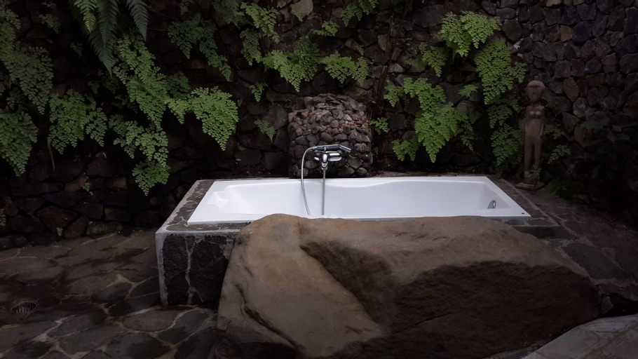 Bathroom 8