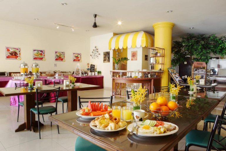 Food & Drinks 5, People Place Boutique In Town Hotel - SHA Extra Plus, Muang Chiang Mai