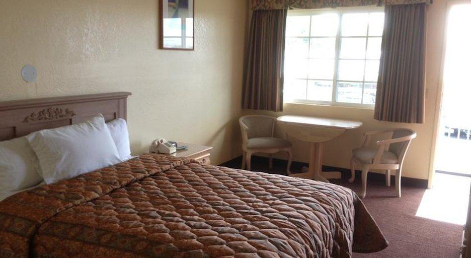 Bedroom 3, Beachway Inn Motel, San Luis Obispo