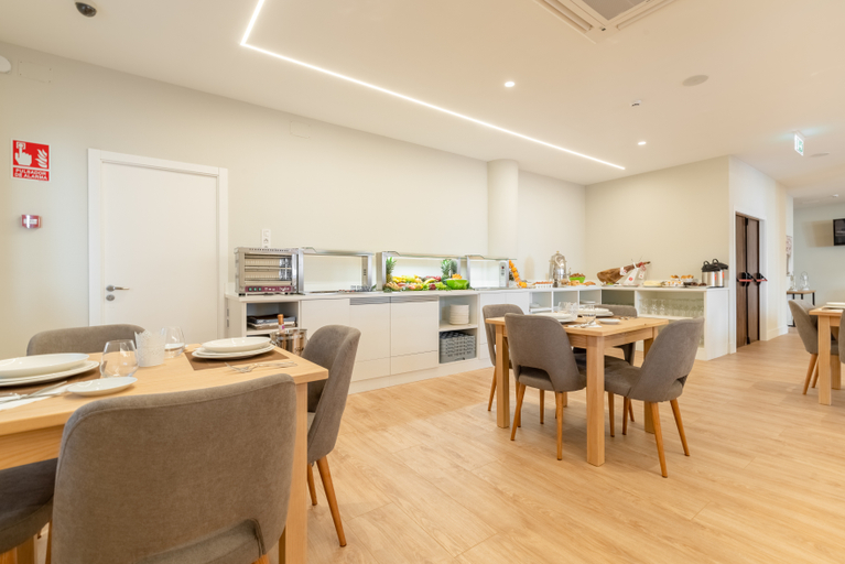 Others 5, Hotel Condado, Ourense