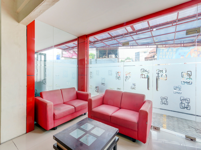 Public Area 3, OYO 90694 Srikandi Inn Babarsari, Sleman
