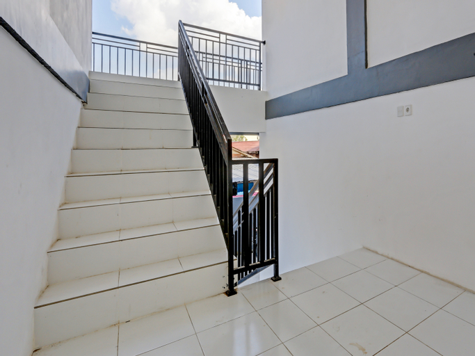 Public Area 2, OYO 90550 Good Sleep 3 Samarinda, Samarinda