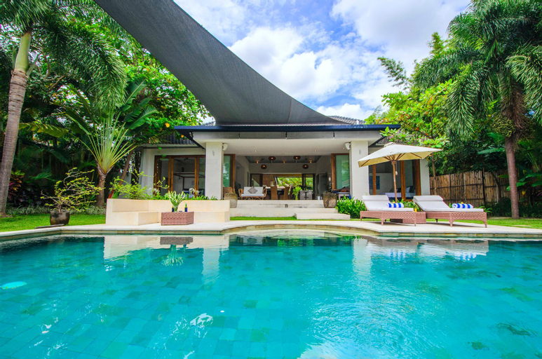 Superb Family Villa between Canggu and Seminyak, Badung