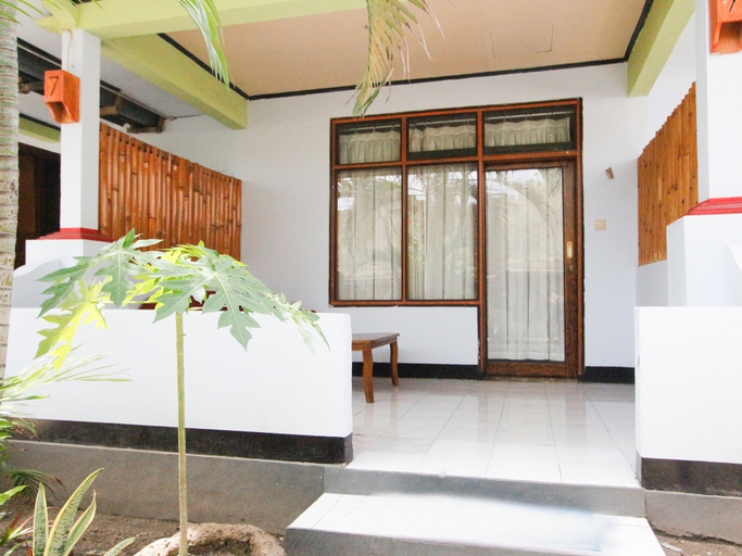 Public Area 2, SPOT ON 2167 Creative Bungalow, Lombok