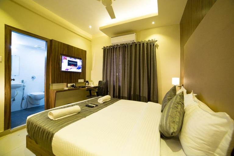 Bedroom 3, Hotel Plaza Heights, Bangalore