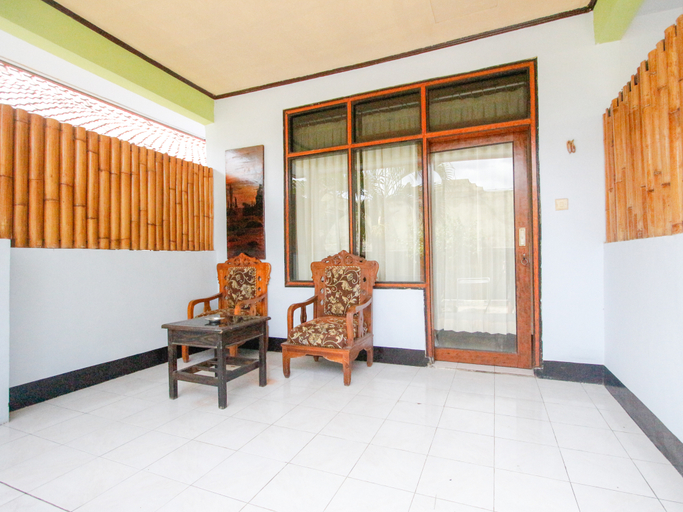 Public Area 5, SPOT ON 2167 Creative Bungalow, Lombok